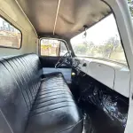 LOTE 429 - 01 CHEVROLET BRASIL 1958, UM CLÁSSICO VERDE EM ESTADO ORIGINAL! EQUIPADO COM MOTOR 6 CILINDROS, ESTE ÍCONE AUTOMOTIVO COMBINA ELEGÂNCIA RETRÔ COM ROBUSTEZ. CONSERVADO COM DETALHES AUTÊNTICOS, É PERFEITO PARA COLECIONADORES E AMANTES DE CARROS VINTAGE. NÃO PERCA A CHANCE DE POSSUIR UM PEDAÇO DA HISTÓRIA! (NO ESTADO) (VISITAÇÃO E RETIRADA EM DIVINÓPOLIS-MG) (AGENDAR)