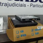 01 MÓDULO CD VARIÁVEL LATITUDE CP24X (VARIABLE CDROM MODULE). (NO ESTADO EM QUE SE ENCONTRA. SUJEITO A AVARIAS OCULTAS/VISÍVEIS.)