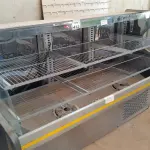 LOTE 412 - 01 BALCÃO EXPOSITOR REFRIGERADO. (NO ESTADO) ATENÇÃO! FAZER A VISITAÇÃO ANTES DE ARREMATAR, NÃO SABEMOS SE FUNCIONA. LEILÃO NÃO TEM GARANTIA E NEM DEVOLUÇÃO, SUJEITO A POSSÍVEIS AVARIAS VISÍVEIS/OCULTAS E/OU AUSÊNCIA DE COMPONENTES.