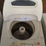 LOTE 345 - 01 MÁQUINA DE LAVAR ROUPAS BRASTEMP 5KG 220V (NO ESTADO) ATENÇÃO! FAZER A VISITAÇÃO ANTES DE ARREMATAR, NÃO SABEMOS SE FUNCIONA. LEILÃO NÃO TEM GARANTIA E NEM DEVOLUÇÃO, SUJEITO A POSSÍVEIS AVARIAS VISÍVEIS/OCULTAS E/OU AUSÊNCIA DE COMPONENTES.
