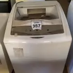 LOTE 357 - 01 MÁQUINA DE LAVAR ROUPAS BRASTEMP. (NO ESTADO) ATENÇÃO! FAZER A VISITAÇÃO ANTES DE ARREMATAR, NÃO SABEMOS SE FUNCIONA. LEILÃO NÃO TEM GARANTIA E NEM DEVOLUÇÃO, SUJEITO A POSSÍVEIS AVARIAS VISÍVEIS/OCULTAS E/OU AUSÊNCIA DE COMPONENTES.
