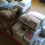 LOTE 339 - 01 LOTE COM GRANDE QUANTIDADE DE DISPENSER PARA SABÃO.(NO ESTADO) ATENÇÃO! FAZER A VISITAÇÃO ANTES DE ARREMATAR, NÃO SABEMOS SE FUNCIONA. LEILÃO NÃO TEM GARANTIA E NEM DEVOLUÇÃO, SUJEITO A POSSÍVEIS AVARIAS VISÍVEIS/OCULTAS E/OU AUSÊNCIA DE COMPONENTES.