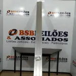 LOTE 273 - 03 RÉGUAS DE ALUMÍNIO DE 3M CADA. (NO ESTADO) ATENÇÃO! FAZER A VISITAÇÃO ANTES DE ARREMATAR, NÃO SABEMOS SE FUNCIONA. LEILÃO NÃO TEM GARANTIA E NEM DEVOLUÇÃO, SUJEITO A POSSÍVEIS AVARIAS VISÍVEIS/OCULTAS E/OU AUSÊNCIA DE COMPONENTES.