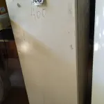 LOTE 306 - 01 GELADEIRA MARCA ELECTROLUX 220W, PARA RETIRADA DE PEÇAS. (NO ESTADO) ATENÇÃO! FAZER A VISITAÇÃO ANTES DE ARREMATAR, NÃO SABEMOS SE FUNCIONA. LEILÃO NÃO TEM GARANTIA E NEM DEVOLUÇÃO, SUJEITO A POSSÍVEIS AVARIAS VISÍVEIS/OCULTAS E/OU AUSÊNCIA DE COMPONENTES.