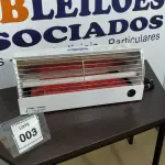 LOTE 003 - 01 LÂMPADA FLUORESCENTE PARA MOSCAS PARACLIPSE. (NO ESTADO EM QUE SE ENCONTRA. SUJEITO A AVARIAS OCULTAS/VISÍVEIS.)