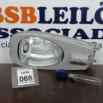 LOTE 068 - 01 LUMINÁRIA PRA POSTE. (NO ESTADO) ATENÇÃO! FAZER A VISITAÇÃO ANTES DE ARREMATAR, NÃO SABEMOS SE FUNCIONA, LEILÃO NÃO TEM GARANTIA E NEM DEVOLUÇÃO, SUJEITO A POSSÍVEIS AVARIAS VISÍVEIS/OCULTAS E/OU AUSÊNCIA DE COMPONENTES.