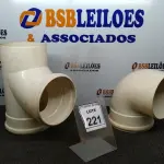 LOTE 221 - 01 TÊ DE ESGOTO DN 200MM E 01 JOELHO ESGOTO DN 200MM. (NO ESTADO) ATENÇÃO! FAZER A VISITAÇÃO ANTES DE ARREMATAR, NÃO SABEMOS SE FUNCIONA. LEILÃO NÃO TEM GARANTIA E NEM DEVOLUÇÃO, SUJEITO A POSSÍVEIS AVARIAS VISÍVEIS/OCULTAS E/OU AUSÊNCIA DE COMPONENTES.