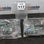 LOTE 117 - 02 PLACAS MÃE. (NO ESTADO) ATENÇÃO! FAZER A VISITAÇÃO ANTES DE ARREMATAR, NÃO SABEMOS SE FUNCIONA, LEILÃO NÃO TEM GARANTIA E NEM DEVOLUÇÃO, SUJEITO A POSSÍVEIS AVARIAS VISÍVEIS/OCULTAS E/OU AUSÊNCIA DE COMPONENTES.