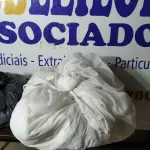 LOTE 192 - 01 SACO COM CORTINAS. (NO ESTADO EM QUE SE ENCONTRA. SUJEITO A AVARIAS OCULTAS/VISÍVEIS.)  
