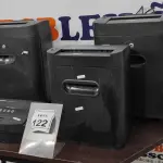 LOTE 122 - 04 FRAGMENTADORAS DE PAPEL. (NO ESTADO) ATENÇÃO! FAZER A VISITAÇÃO ANTES DE ARREMATAR, NÃO SABEMOS SE FUNCIONA. LEILÃO NÃO TEM GARANTIA E NEM DEVOLUÇÃO, SUJEITO A POSSÍVEIS AVARIAS VISÍVEIS/OCULTAS E/OU AUSÊNCIA DE COMPONENTES.