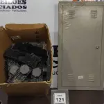 LOTE 121 - 01 QUADRO ELÉTRICO, 01 LOTE COM CAIXAS DE LUZ PARA LAJOTA. (NO ESTADO) ATENÇÃO! FAZER A VISITAÇÃO ANTES DE ARREMATAR, NÃO SABEMOS SE FUNCIONA. LEILÃO NÃO TEM GARANTIA E NEM DEVOLUÇÃO, SUJEITO A POSSÍVEIS AVARIAS VISÍVEIS/OCULTAS E/OU AUSÊNCIA DE COMPONENTES.