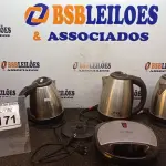 LOTE 171 - 03 CHALEIRAS ELÉTRICAS EM INOX E 01 SANDUICHEIRA MARCA BRITÂNIA. (NO ESTADO) ATENÇÃO! FAZER A VISITAÇÃO ANTES DE ARREMATAR, NÃO SABEMOS SE FUNCIONA, LEILÃO NÃO TEM GARANTIA E NEM DEVOLUÇÃO, SUJEITO A POSSÍVEIS AVARIAS VISÍVEIS/OCULTAS E/OU AUSÊNCIA DE COMPONENTES.