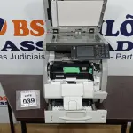 LOTE 039 - 01 IMPRESSORA MULTIFUNCIONAL MODELO SP4510SF MARCA RICOH. (NO ESTADO) ATENÇÃO! FAZER A VISITAÇÃO ANTES DE ARREMATAR, NÃO SABEMOS SE FUNCIONA, LEILÃO NÃO TEM GARANTIA E NEM DEVOLUÇÃO, SUJEITO A POSSÍVEIS AVARIAS VISÍVEIS/OCULTAS E/OU AUSÊNCIA DE COMPONENTES.
