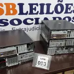 LOTE 093 - 05 CPU’S DE MARCAS E MODELOS DIVERSOS. (NO ESTADO) ATENÇÃO! FAZER A VISITAÇÃO ANTES DE ARREMATAR, NÃO SABEMOS SE FUNCIONA, LEILÃO NÃO TEM GARANTIA E NEM DEVOLUÇÃO, SUJEITO A POSSÍVEIS AVARIAS VISÍVEIS/OCULTAS E/OU AUSÊNCIA DE COMPONENTES.