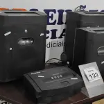 LOTE 122 - 04 FRAGMENTADORAS DE PAPEL. (NO ESTADO) ATENÇÃO! FAZER A VISITAÇÃO ANTES DE ARREMATAR, NÃO SABEMOS SE FUNCIONA. LEILÃO NÃO TEM GARANTIA E NEM DEVOLUÇÃO, SUJEITO A POSSÍVEIS AVARIAS VISÍVEIS/OCULTAS E/OU AUSÊNCIA DE COMPONENTES.