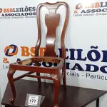 LOTE 177 - 01 CADEIRA DE JANTAR. (NO ESTADO EM QUE SE ENCONTRA. SUJEITO A AVARIAS OCULTAS/VISÍVEIS.)  BF8597E