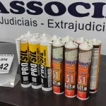 LOTE 142 - 12 BISNAGAS DE SELANTE SILICONE COM 260G MARCA PRODERSIL. (NO ESTADO) ATENÇÃO! FAZER A VISITAÇÃO ANTES DE ARREMATAR, NÃO SABEMOS SE FUNCIONA, LEILÃO NÃO TEM GARANTIA E NEM DEVOLUÇÃO, SUJEITO A POSSÍVEIS AVARIAS VISÍVEIS/OCULTAS E/OU AUSÊNCIA DE COMPONENTES.