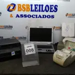 LOTE 008 - 01 NOTEBOOK WIN, 01 APARELHO DE DVD MARCA PIONEER, 01 APARELHO DE VÍDEO CASSETE MARCA TOSHIBA, 01 IMPRESSORA DE ETIQUETA, 01 IMPRESSORA DE CUPOM, 01 DISTRIBUIDOR DE VÍDEO E 02 PONTOS DE ACESO SEM FIO. (NO ESTADO) ATENÇÃO! FAZER A VISITAÇÃO ANTES DE ARREMATAR, NÃO SABEMOS SE FUNCIONA, LEILÃO NÃO TEM GARANTIA E NEM DEVOLUÇÃO, SUJEITO A POSSÍVEIS AVARIAS VISÍVEIS/OCULTAS E/OU AUSÊNCIA DE COMPONENTES.