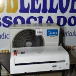 LOTE 196 -  01 AR CONDICIONADO SPRINGER INVETER12.000BTUS. (NO ESTADO EM QUE SE ENCONTRA. SUJEITO A AVARIAS OCULTAS/VISÍVEIS.)  BH1465U