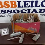 LOTE 073 - 01 LOTE COM GRANDE QUANTIDADE DE MOLAS AÉREAS DE PORTA. (NO ESTADO) ATENÇÃO! FAZER A VISITAÇÃO ANTES DE ARREMATAR, NÃO SABEMOS SE FUNCIONA, LEILÃO NÃO TEM GARANTIA E NEM DEVOLUÇÃO, SUJEITO A POSSÍVEIS AVARIAS VISÍVEIS/OCULTAS E/OU AUSÊNCIA DE COMPONENTES.