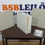 LOTE 077 - 03 QUADROS DE DISTRIBUIÇÃO. (NO ESTADO) ATENÇÃO! FAZER A VISITAÇÃO ANTES DE ARREMATAR, NÃO SABEMOS SE FUNCIONA, LEILÃO NÃO TEM GARANTIA E NEM DEVOLUÇÃO, SUJEITO A POSSÍVEIS AVARIAS VISÍVEIS/OCULTAS E/OU AUSÊNCIA DE COMPONENTES.