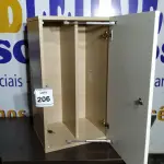 LOTE 206 - 01 ARMÁRIO SUSPENSO.  (NO ESTADO EM QUE SE ENCONTRA. SUJEITO A AVARIAS OCULTAS/VISÍVEIS.)  