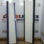 LOTE 054 - 02 TELAS DE PROJEÇÃO RETRÁTIL. (NO ESTADO) ATENÇÃO! FAZER A VISITAÇÃO ANTES DE ARREMATAR, NÃO SABEMOS SE FUNCIONA, LEILÃO NÃO TEM GARANTIA E NEM DEVOLUÇÃO, SUJEITO A POSSÍVEIS AVARIAS VISÍVEIS/OCULTAS E/OU AUSÊNCIA DE COMPONENTES.