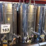 LOTE 163 - 03 CAFETEIRAS INDUSTRIAIS. (NO ESTADO) ATENÇÃO! FAZER A VISITAÇÃO ANTES DE ARREMATAR, NÃO SABEMOS SE FUNCIONA, LEILÃO NÃO TEM GARANTIA E NEM DEVOLUÇÃO, SUJEITO A POSSÍVEIS AVARIAS VISÍVEIS/OCULTAS E/OU AUSÊNCIA DE COMPONENTES.