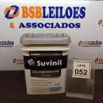 LOTE 052 - 01 BALDE DE TINTA SUVINIL INTERIORES FOSCOS 18L NA COR FOSCO BRANCO. VENCIMENTO 10/2027 (NOVO) (NO ESTADO) ATENÇÃO! FAZER A VISITAÇÃO ANTES DE ARREMATAR, NÃO SABEMOS SE FUNCIONA. LEILÃO NÃO TEM GARANTIA E NEM DEVOLUÇÃO, SUJEITO A POSSÍVEIS AVARIAS VISÍVEIS/OCULTAS E/OU AUSÊNCIA DE COMPONENTES.