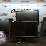 LOTE 021 - 04 MONITORES LCD COM MARCAS E MODELOS VARIADOS. (NO ESTADO) ATENÇÃO! FAZER A VISITAÇÃO ANTES DE ARREMATAR, NÃO SABEMOS SE FUNCIONA, LEILÃO NÃO TEM GARANTIA E NEM DEVOLUÇÃO, SUJEITO A POSSÍVEIS AVARIAS VISÍVEIS/OCULTAS E/OU AUSÊNCIA DE COMPONENTES.