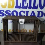 LOTE 186 - 01 MESA DE JARDIM. (NO ESTADO EM QUE SE ENCONTRA. SUJEITO A AVARIAS OCULTAS/VISÍVEIS.)  BH1587F