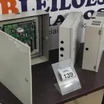 LOTE 139 - 03 QUADROS DE DISTRIBUIÇÃO. (NO ESTADO) ATENÇÃO! FAZER A VISITAÇÃO ANTES DE ARREMATAR, NÃO SABEMOS SE FUNCIONA, LEILÃO NÃO TEM GARANTIA E NEM DEVOLUÇÃO, SUJEITO A POSSÍVEIS AVARIAS VISÍVEIS/OCULTAS E/OU AUSÊNCIA DE COMPONENTES.