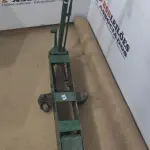 LOTE 135 - 01 MACACO JACARÉ NA COR VERDE. (NO ESTADO) ATENÇÃO! FAZER A VISITAÇÃO ANTES DE ARREMATAR, NÃO SABEMOS SE FUNCIONA, LEILÃO NÃO TEM GARANTIA E NEM DEVOLUÇÃO, SUJEITO A POSSÍVEIS AVARIAS VISÍVEIS/OCULTAS E/OU AUSÊNCIA DE COMPONENTES.
