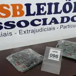 LOTE 096 - 02 PLACAS MÃE. (NO ESTADO) ATENÇÃO! FAZER A VISITAÇÃO ANTES DE ARREMATAR, NÃO SABEMOS SE FUNCIONA, LEILÃO NÃO TEM GARANTIA E NEM DEVOLUÇÃO, SUJEITO A POSSÍVEIS AVARIAS VISÍVEIS/OCULTAS E/OU AUSÊNCIA DE COMPONENTES.
