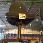 LOTE 020 - 01 CADEIRA GIRATÓRIA COM RODINHAS. (NO ESTADO) ATENÇÃO! FAZER A VISITAÇÃO ANTES DE ARREMATAR, NÃO SABEMOS SE FUNCIONA, LEILÃO NÃO TEM GARANTIA E NEM DEVOLUÇÃO, SUJEITO A POSSÍVEIS AVARIAS VISÍVEIS/OCULTAS E/OU AUSÊNCIA DE COMPONENTES.