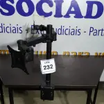 LOTE 232 -  01 SUPORTE DUPLO PARA MONITORES. (NO ESTADO EM QUE SE ENCONTRA. SUJEITO A AVARIAS OCULTAS/VISÍVEIS.)  