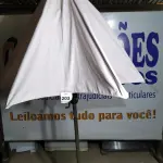 LOTE 203 - 01 OMBRELONE.  (NO ESTADO EM QUE SE ENCONTRA. SUJEITO A AVARIAS OCULTAS/VISÍVEIS.)  BH1583E