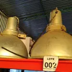LOTE 002 - 02 LUMINÁRIAS PARA GALPÃO EM ALUMÍNIO. (NO ESTADO) ATENÇÃO! FAZER A VISITAÇÃO ANTES DE ARREMATAR, NÃO SABEMOS SE FUNCIONA, LEILÃO NÃO TEM GARANTIA E NEM DEVOLUÇÃO, SUJEITO A POSSÍVEIS AVARIAS VISÍVEIS/OCULTAS E/OU AUSÊNCIA DE COMPONENTES.