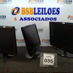 LOTE 035 - 03 MONITORES LCD DE MARCAS E MODELOS VARIADOS. (NO ESTADO) ATENÇÃO! FAZER A VISITAÇÃO ANTES DE ARREMATAR, NÃO SABEMOS SE FUNCIONA, LEILÃO NÃO TEM GARANTIA E NEM DEVOLUÇÃO, SUJEITO A POSSÍVEIS AVARIAS VISÍVEIS/OCULTAS E/OU AUSÊNCIA DE COMPONENTES.