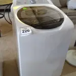 LOTE 226 -  01 MÁQUINA DE LAVAR ROUPAS BRASTEMP 12 KG 220V. (NO ESTADO EM QUE SE ENCONTRA. SUJEITO A AVARIAS OCULTAS/VISÍVEIS.)  AV935B