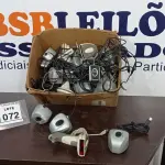 LOTE 072 - 01 LOTE COM GRANDE QUANTIDADE DE LEITORES BIOMÉTRICOS DIGITAL E LEITORES DE CÓDIGOS DE BARRA. (NO ESTADO) ATENÇÃO! FAZER A VISITAÇÃO ANTES DE ARREMATAR, NÃO SABEMOS SE FUNCIONA, LEILÃO NÃO TEM GARANTIA E NEM DEVOLUÇÃO, SUJEITO A POSSÍVEIS AVARIAS VISÍVEIS/OCULTAS E/OU AUSÊNCIA DE COMPONENTES.