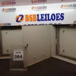 LOTE 064 - 02 QUADROS DE DISTRIBUIÇÃO DE METAL SENDO 01 COM PLACA ELETRÔNICA. (NO ESTADO) ATENÇÃO! FAZER A VISITAÇÃO ANTES DE ARREMATAR, NÃO SABEMOS SE FUNCIONA, LEILÃO NÃO TEM GARANTIA E NEM DEVOLUÇÃO, SUJEITO A POSSÍVEIS AVARIAS VISÍVEIS/OCULTAS E/OU AUSÊNCIA DE COMPONENTES.
