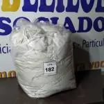 LOTE 182 -  01 SACO COM CORTINAS. (NO ESTADO EM QUE SE ENCONTRA. SUJEITO A AVARIAS OCULTAS/VISÍVEIS.)  