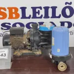 LOTE 143 - 01 BOMBA COM PRÉ FILTRO DE PISCINA. (NO ESTADO) ATENÇÃO! FAZER A VISITAÇÃO ANTES DE ARREMATAR, NÃO SABEMOS SE FUNCIONA, LEILÃO NÃO TEM GARANTIA E NEM DEVOLUÇÃO, SUJEITO A POSSÍVEIS AVARIAS VISÍVEIS/OCULTAS E/OU AUSÊNCIA DE COMPONENTES.