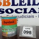 LOTE 098 - 01 LATA DE TINTA ESMALTE DE 3,6L NA COR BRILHANTE AMARELO OURO MARCA SUVINIL. (NO ESTADO) ATENÇÃO! FAZER A VISITAÇÃO ANTES DE ARREMATAR, NÃO SABEMOS SE FUNCIONA. LEILÃO NÃO TEM GARANTIA E NEM DEVOLUÇÃO, SUJEITO A POSSÍVEIS AVARIAS VISÍVEIS/OCULTAS E/OU AUSÊNCIA DE COMPONENTES.