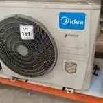 LOTE 181 -  01 CONDENSADORA MÉDIA INVERTER. (NO ESTADO EM QUE SE ENCONTRA. SUJEITO A AVARIAS OCULTAS/VISÍVEIS.)  