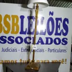 LOTE 219 - 01 ABAJUR. (NO ESTADO EM QUE SE ENCONTRA. SUJEITO A AVARIAS OCULTAS/VISÍVEIS.)  AU2245S