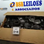 LOTE 018 - 01 LOTE COM GRANDE QUANTIDADE DE ACESSÓRIOS PARA CÂMERAS DE MONITORAMENTO. (NO ESTADO) ATENÇÃO! FAZER A VISITAÇÃO ANTES DE ARREMATAR, NÃO SABEMOS SE FUNCIONA, LEILÃO NÃO TEM GARANTIA E NEM DEVOLUÇÃO, SUJEITO A POSSÍVEIS AVARIAS VISÍVEIS/OCULTAS E/OU AUSÊNCIA DE COMPONENTES.