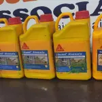 LOTE 132 - 03 GALÕES DE ADITIVO PLASTIFICANTE PARA ARGAMASSA DE ASSENTAMENTO E REBOCO DE 3,6LTS CADA MARCA SIKA E 01 CHAPISCO PLUS 3,6L MARCA SIKA. (NO ESTADO) ATENÇÃO! FAZER A VISITAÇÃO ANTES DE ARREMATAR, NÃO SABEMOS SE FUNCIONA, LEILÃO NÃO TEM GARANTIA E NEM DEVOLUÇÃO, SUJEITO A POSSÍVEIS AVARIAS VISÍVEIS/OCULTAS E/OU AUSÊNCIA DE COMPONENTES.