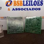 LOTE 056 - 02 PLACAS MÃE. (NO ESTADO) ATENÇÃO! FAZER A VISITAÇÃO ANTES DE ARREMATAR, NÃO SABEMOS SE FUNCIONA, LEILÃO NÃO TEM GARANTIA E NEM DEVOLUÇÃO, SUJEITO A POSSÍVEIS AVARIAS VISÍVEIS/OCULTAS E/OU AUSÊNCIA DE COMPONENTES.